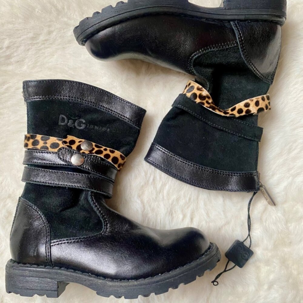 new never worn Authentic D&G little girl leather boots EUsize 24